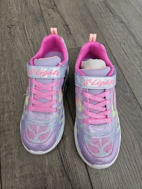 NWT Skechers Girls' Pink & Purple Light-Up Sneakers - Size 3Y